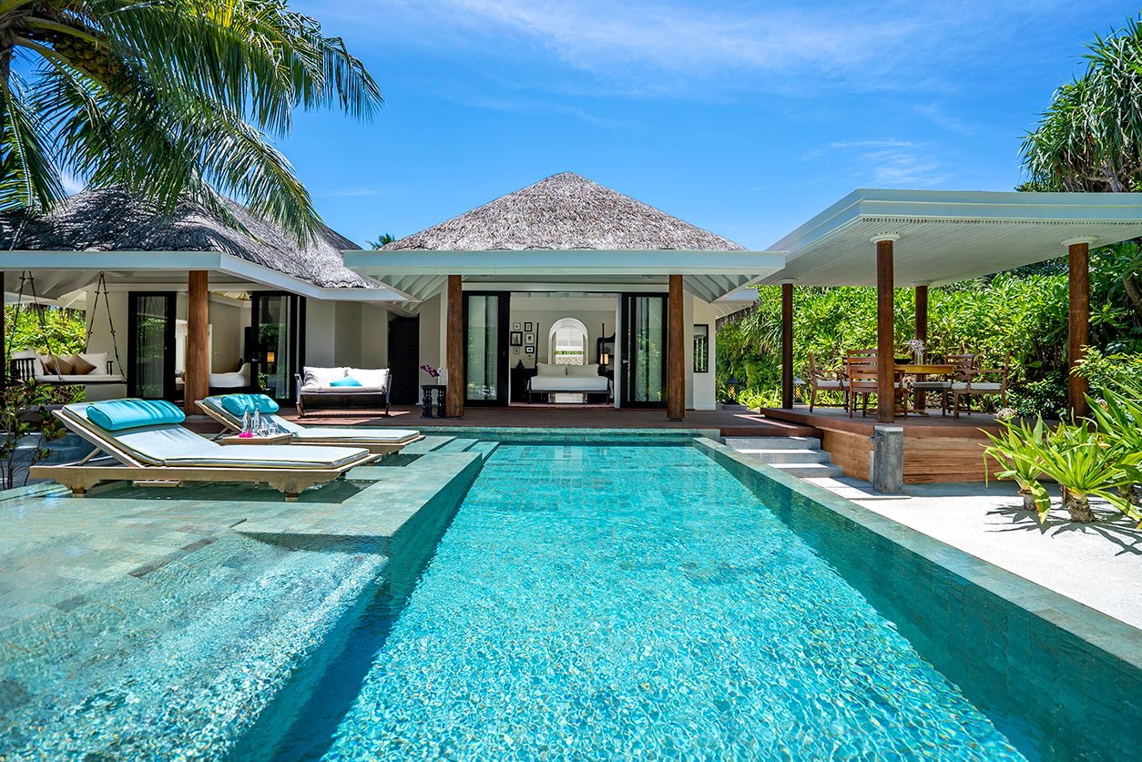 Anantara Kihavah Two-Bedroom Family Beach Pool Villa Exterior Pool View