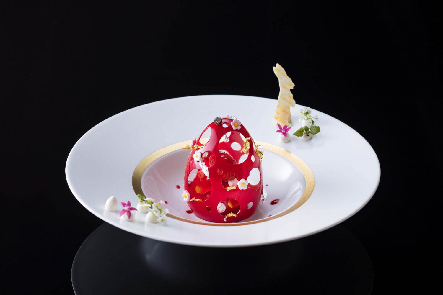 2021 Easter egg from Joel Robuchon restaurant