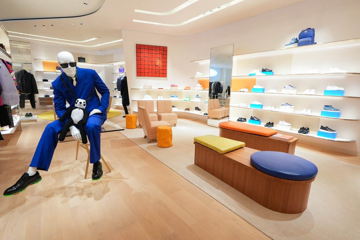 New Louis Vuitton Ginza Namiki flagship store in Tokyo inspired by water -  Domus