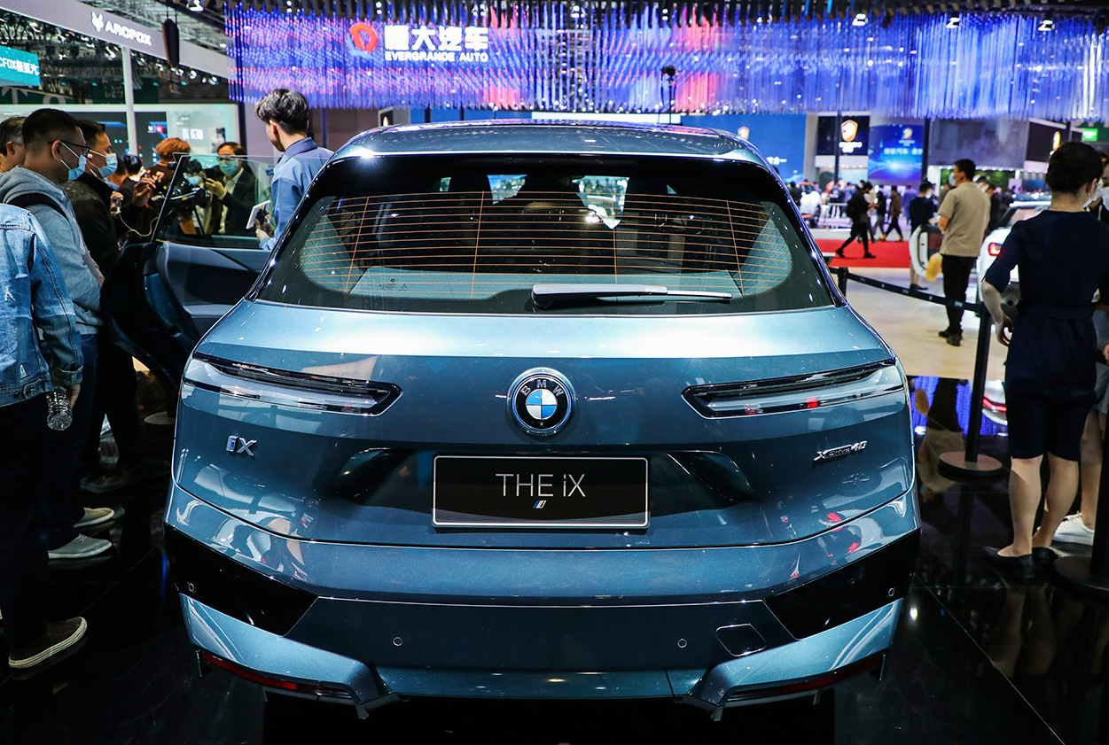 BMW iX at Auto Shanghai 2021