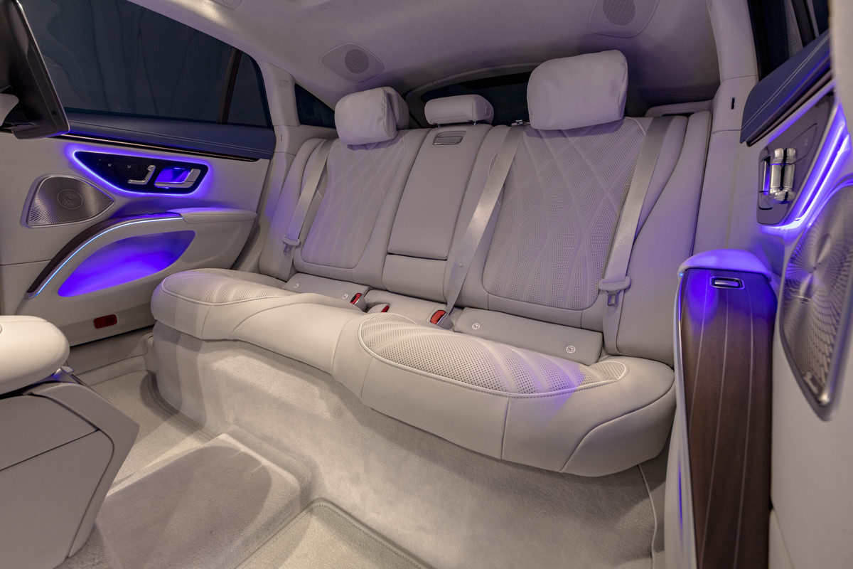 Mercedes EQS Edition One interior