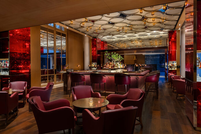 Republic Bar at The Ritz-Carlton, Millenia Singapore