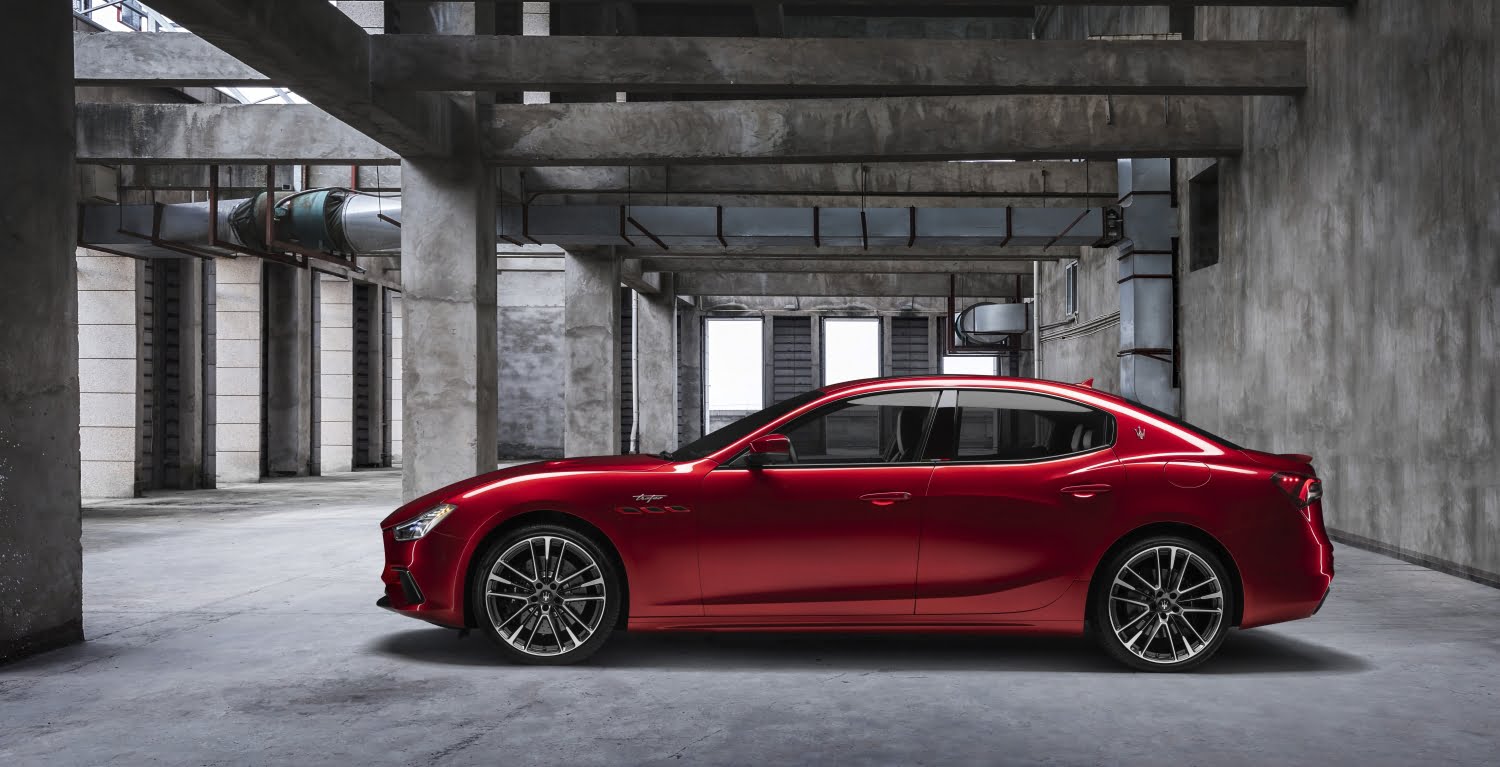 Maserati Ghibli Trofeo Model Year 2022