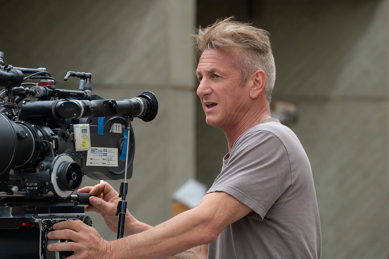 Director Sean Penn on the set of FLAG DAY A Metro Goldwyn Mayer Pictures Film