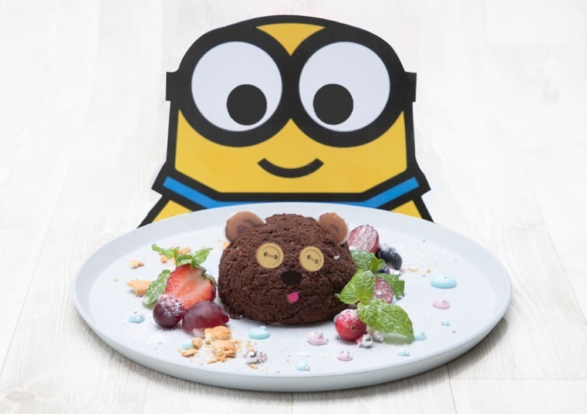 Minion Summer Cafe Ice Cake