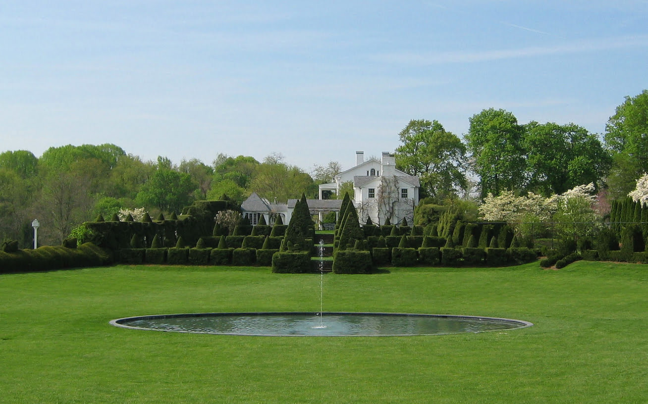 Ladew Topiary Gardens in Maryland - The Great Bowl