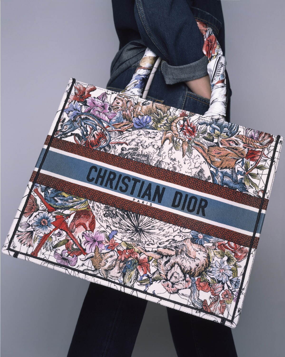 Dior's Fall-Winter 2021-2022 Silk Scarf collection