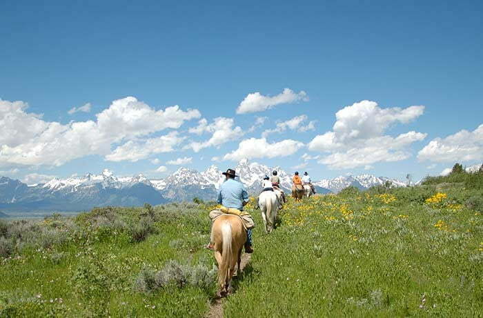 R Lazy S Dude Ranch Wyoming Activities