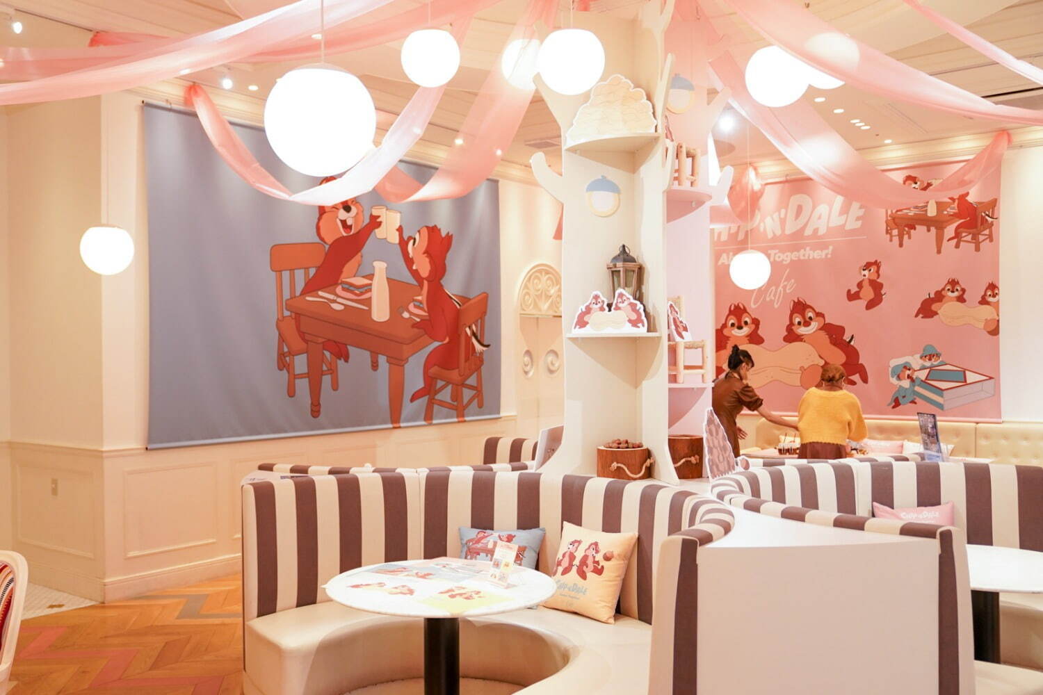 Chip & Dale Limited Menu at Oh My Cafe in Tokyo