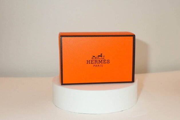 HERMÈS will release a limited edition face powder for 2021 Christmas