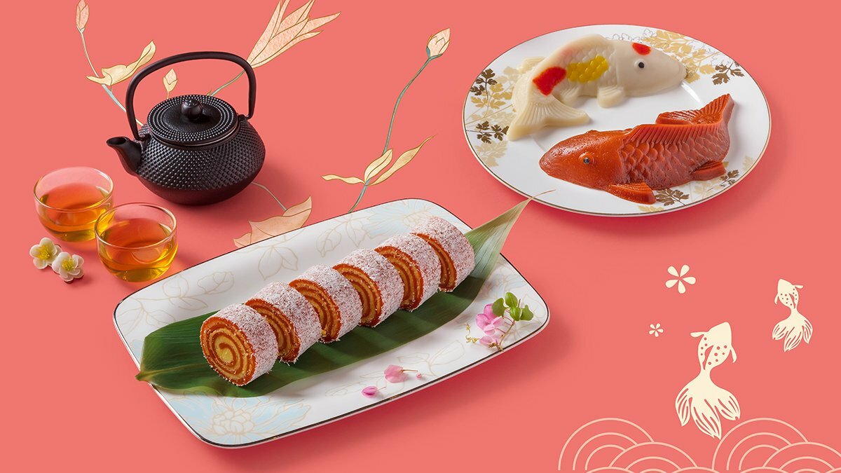 Golden Nian Gao Roll with Custard (2pcs) ($58) and Double Happiness Fish Nian Gao (2 pcs) ($58)