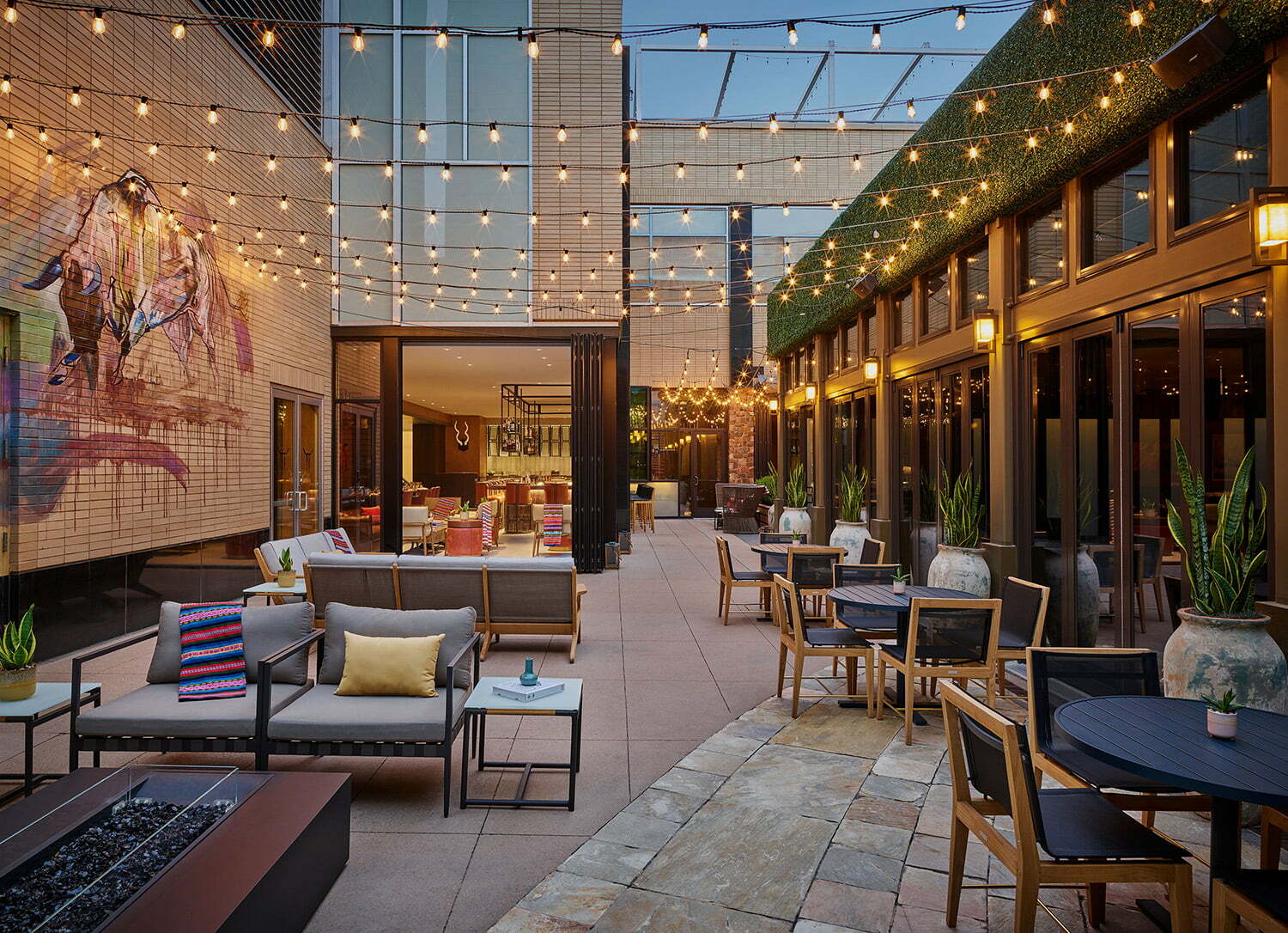 Toro Patio - Hotel Clio, a Luxury Collection Hotel, Denver Cherry Creek