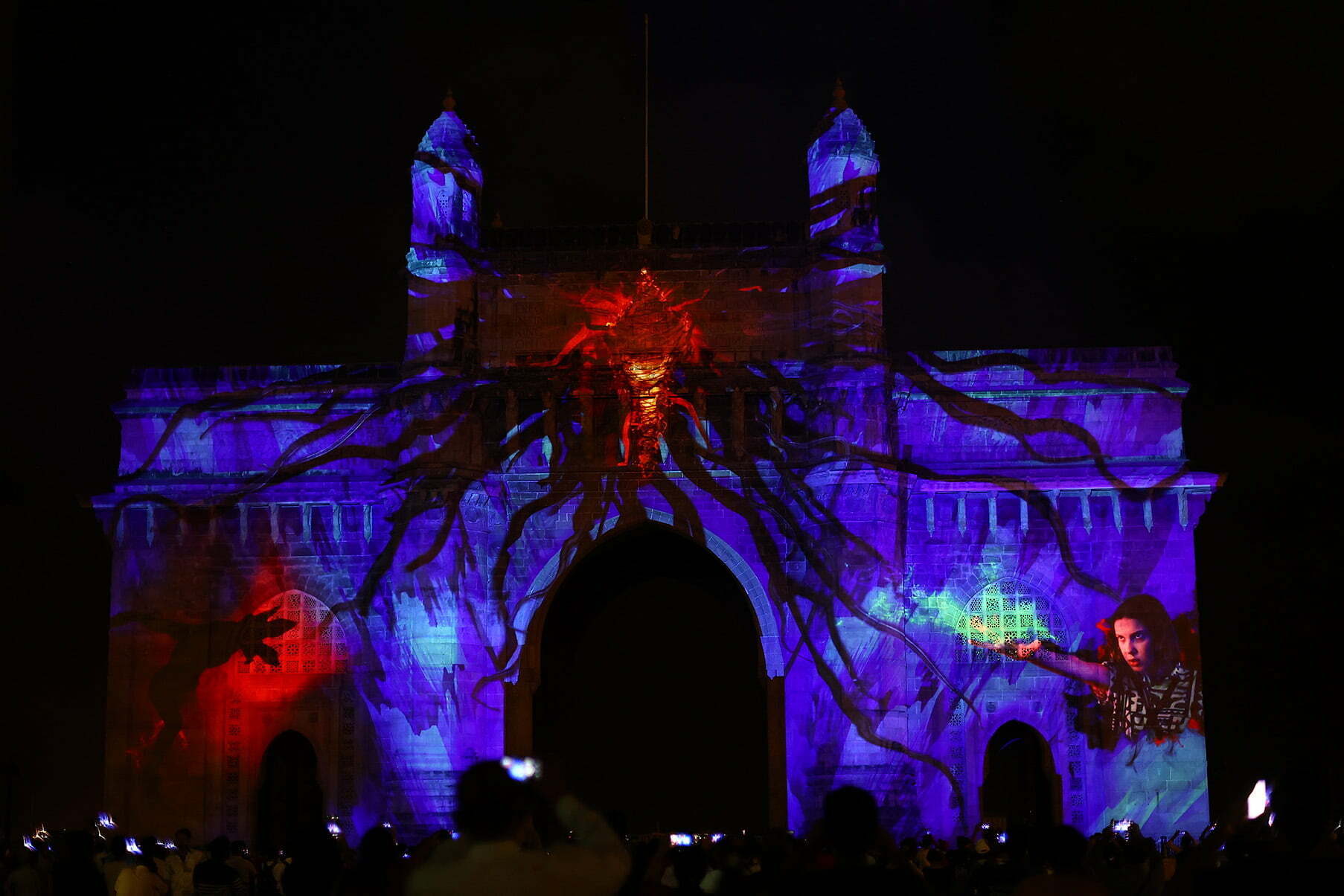 A photo of the rift at the Gateway of India