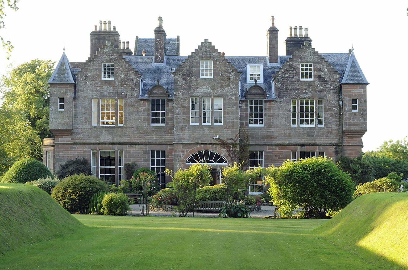 Carnell Castle - Kilmarnock, Scotland