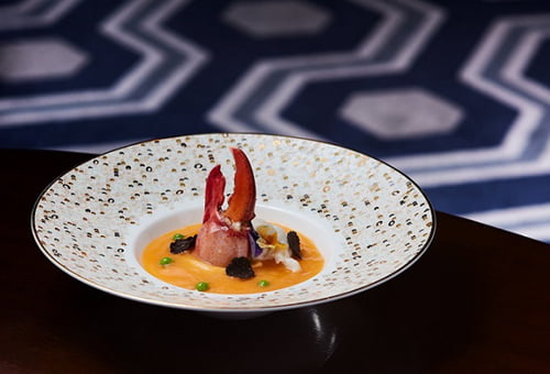 Black Pearl Degustation Menu - Stir-fried Boston lobster with black truffle and prawn bisque egg white