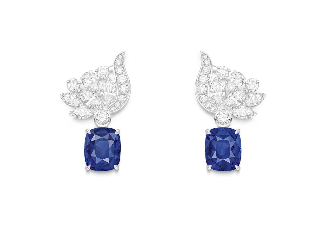 Flamboyant Nightfall earrings from Solstice by Piaget - Hoa tai Flamboyant Nightfall của Piaget