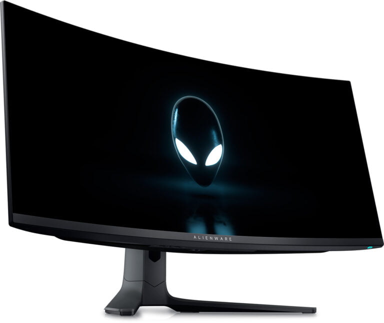 SNAP TASTE | New Gaming Desktop, keyboard, and monitor from Alienware