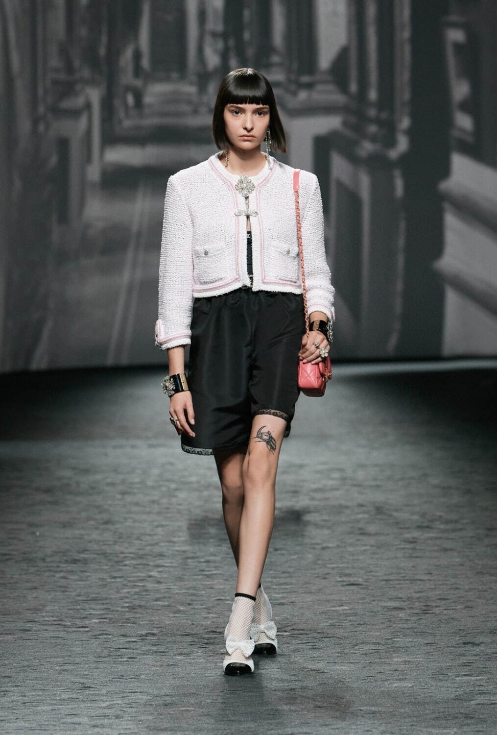 SNAP TASTE  CHANEL Spring-Summer 2023 Ready-to-Wear Fashion Show