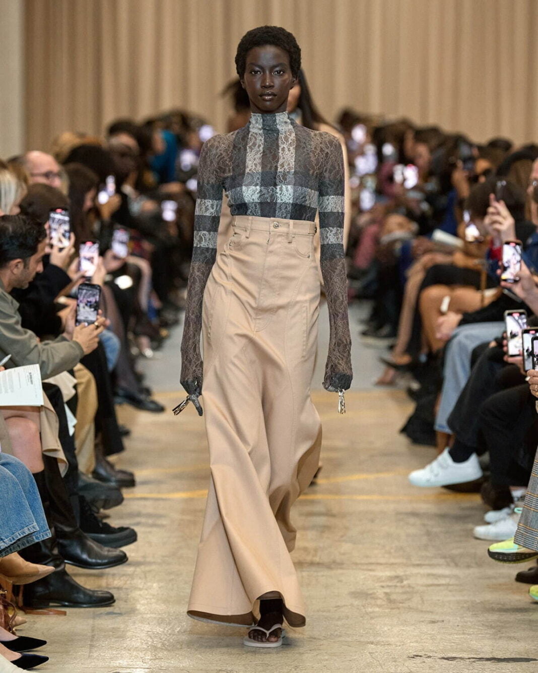 SNAP TASTE | Burberry Spring/Summer 2023 Collection is inspired by ...