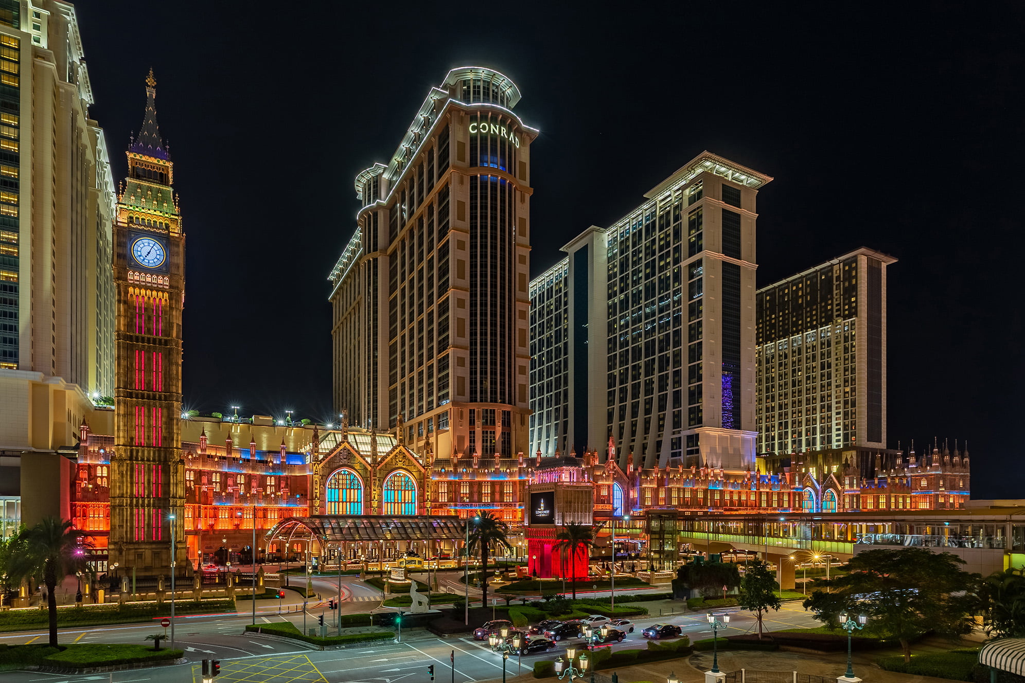 The Londoner Macao has debuted the Londoner Light and Sound Spectacular, captivating visitors with amazing audio and visual effects.