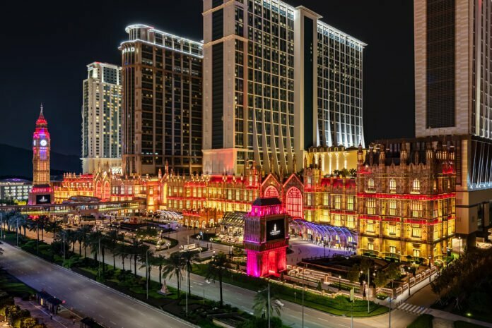 The Londoner Light and Sound Spectacular lights up Cotai Strip nightly, offering a superb photo-taking backdrop.