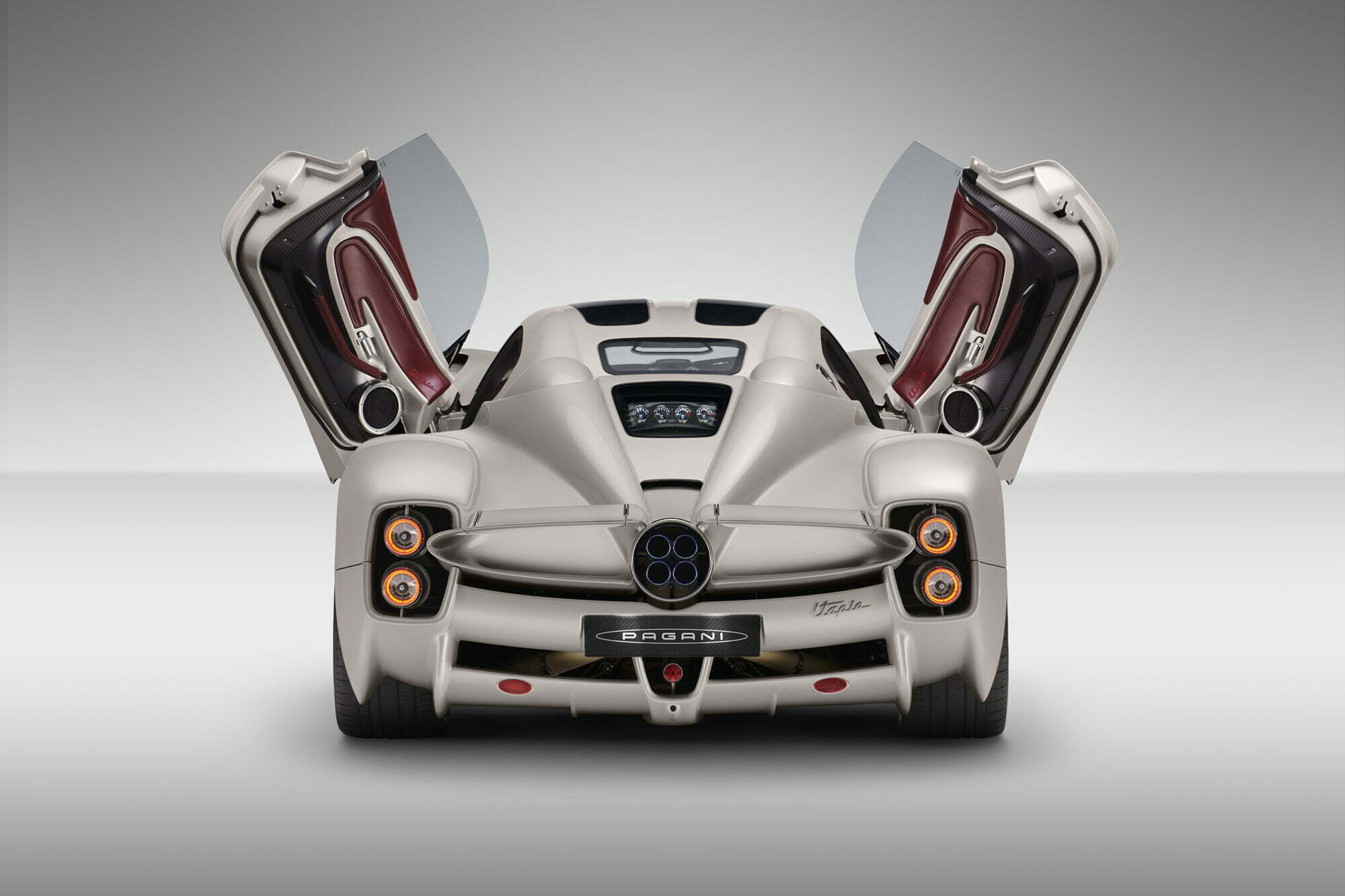 Pagani Utopia