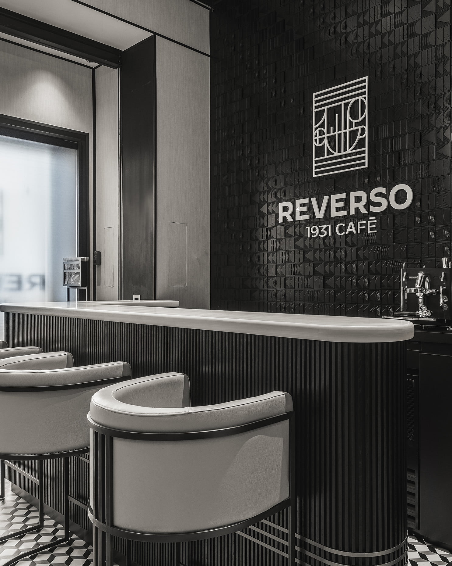 Reverso 1931 Café in Manhattan from Jaeger-LeCoultre