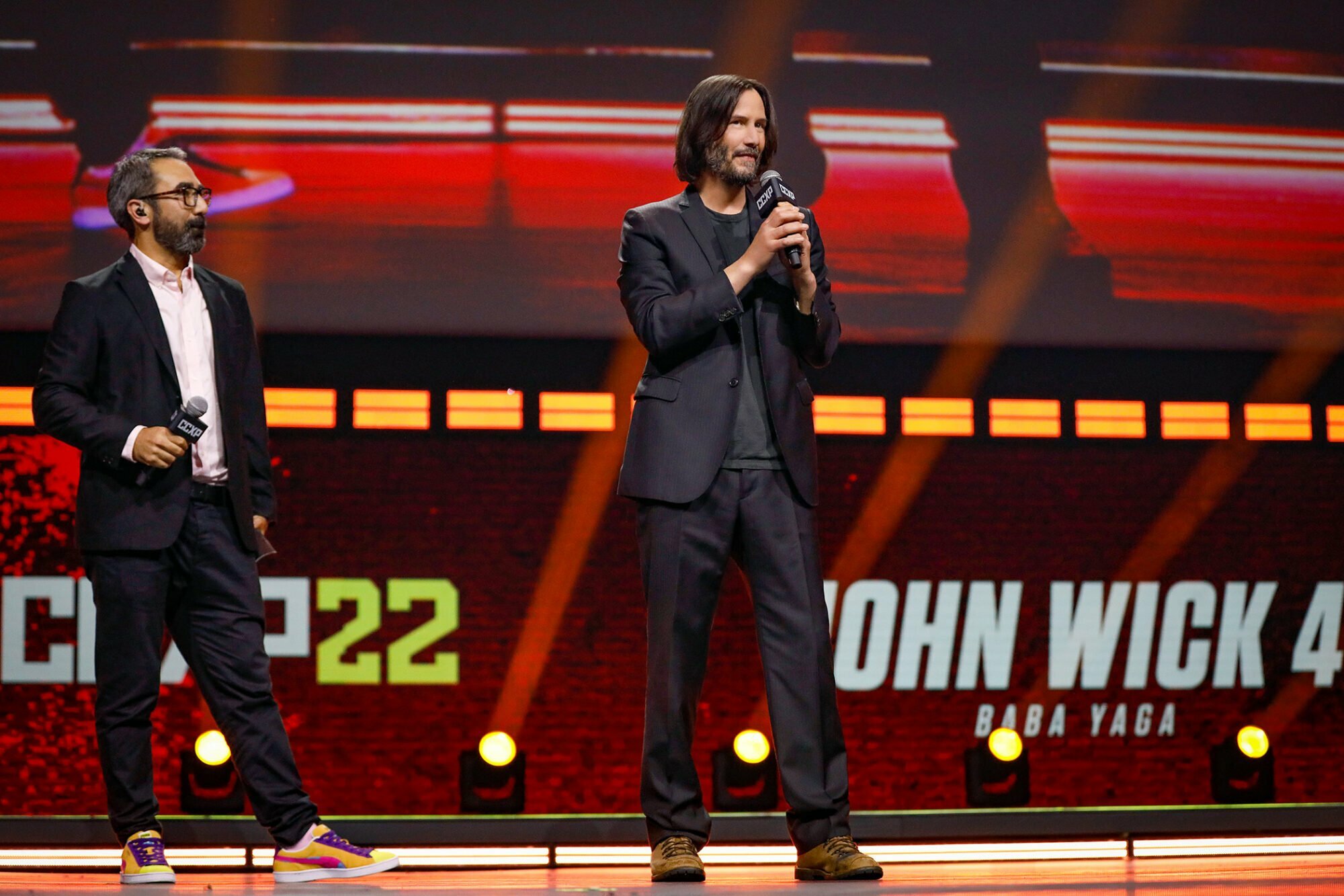 SNAP TASTE | VIDEO: Keanu Reeves At Brazil’s 2022 CCXP - John Wick ...