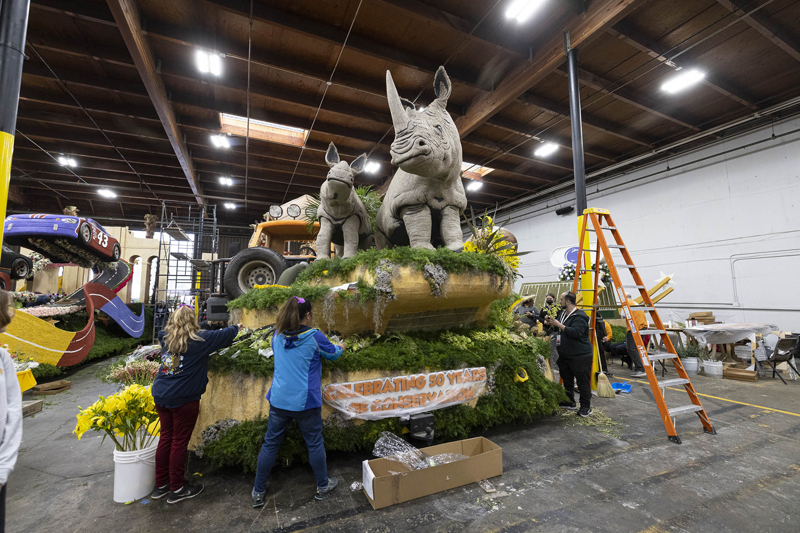 The Making of the San Diego Zoo Safari Park Float