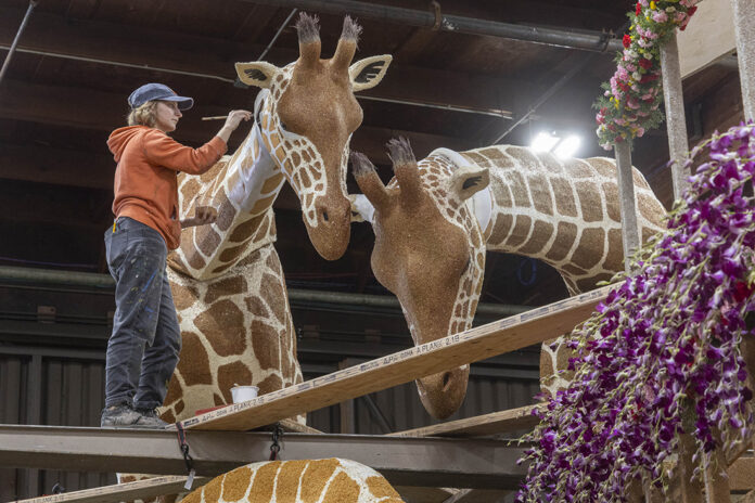 The Making of the San Diego Zoo Safari Park Float