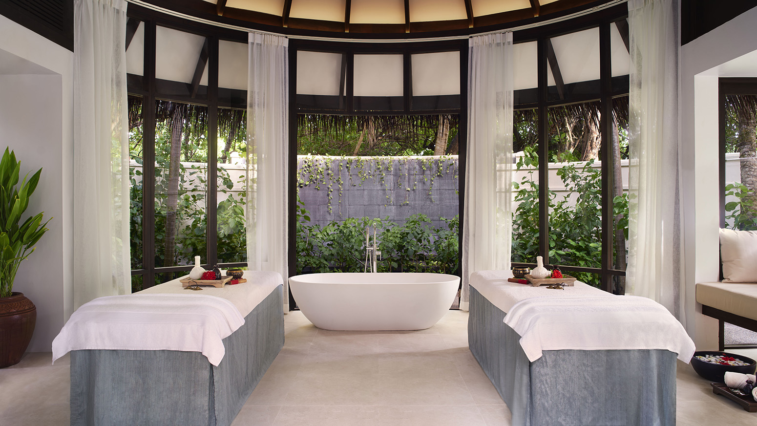 Anantara Veli Maldives Resort - Balance Wellness - Treatment room