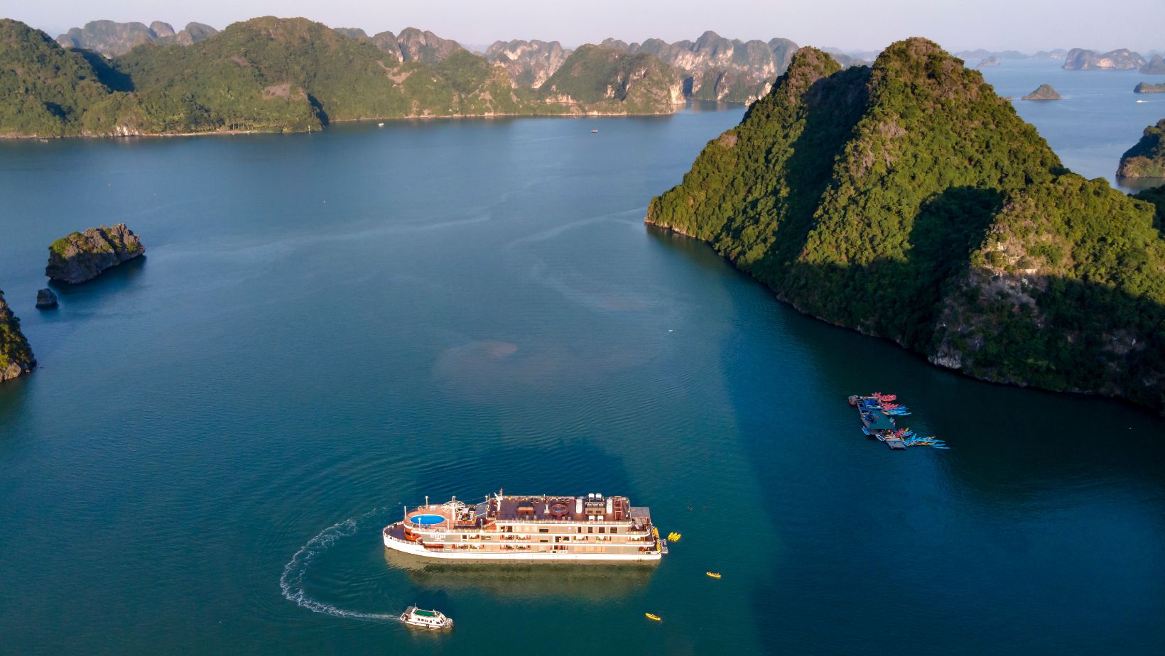 Ha Long Bay Vịnh Hạ Long