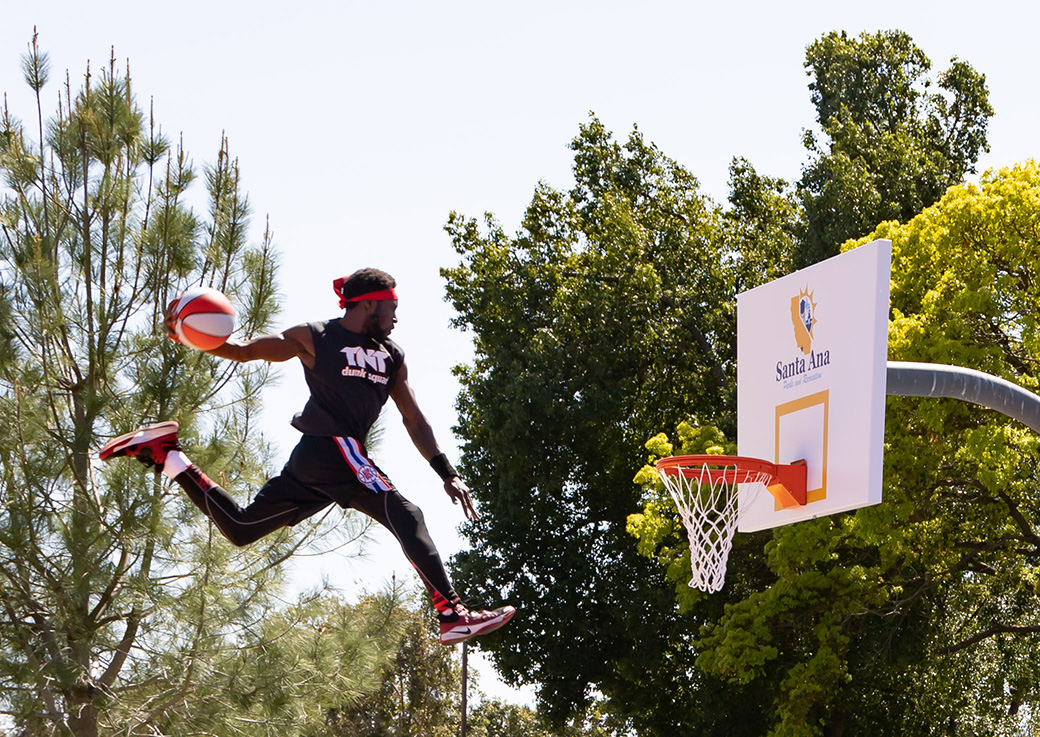 BJ’s Restaurant & Brewhouse® Honors Roots with Santa Ana Basketball Court Renovation (Photo by: Julie Nguyen)