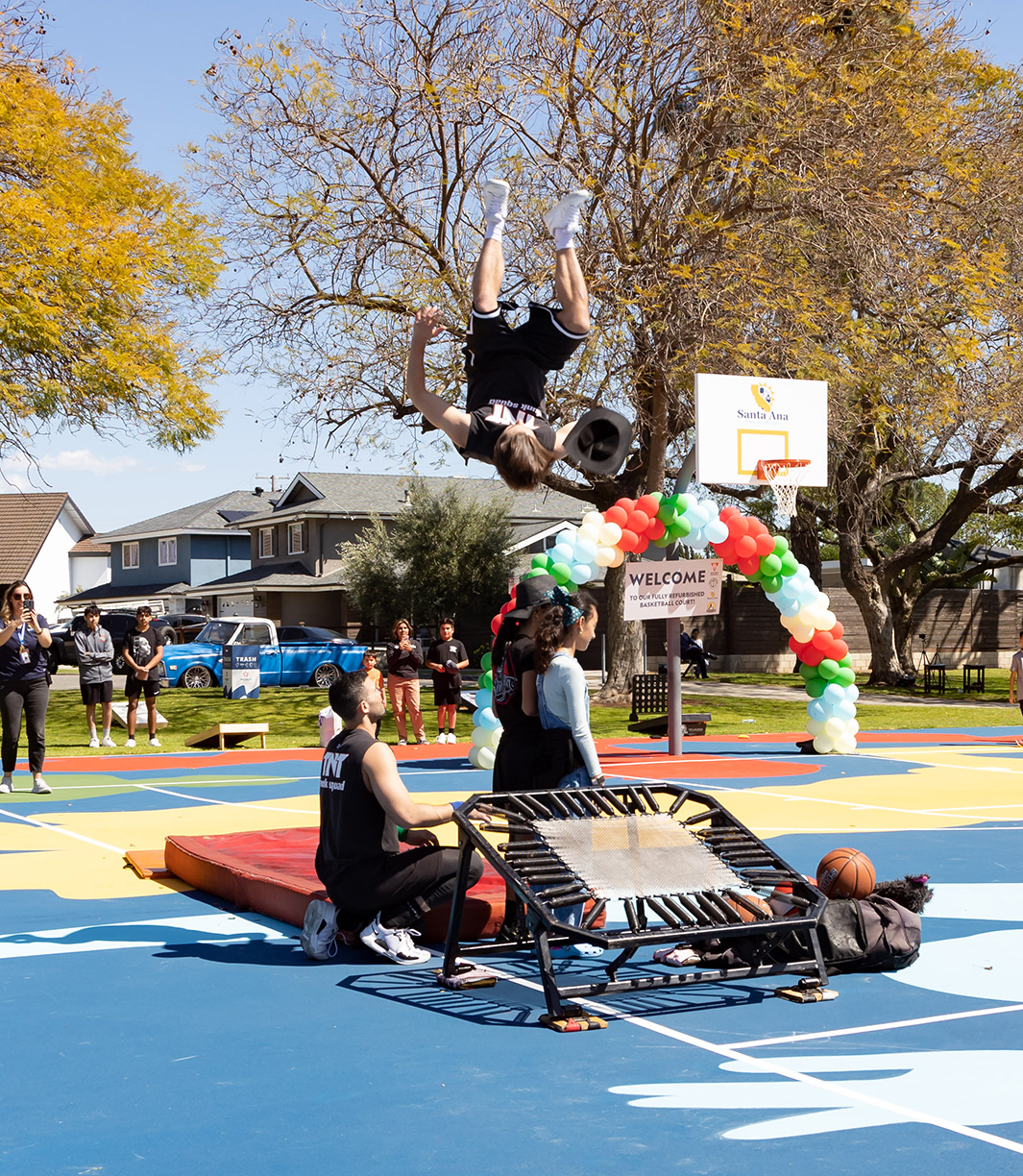 BJ’s Restaurant & Brewhouse® Honors Roots with Santa Ana Basketball Court Renovation (Photo by: Julie Nguyen)