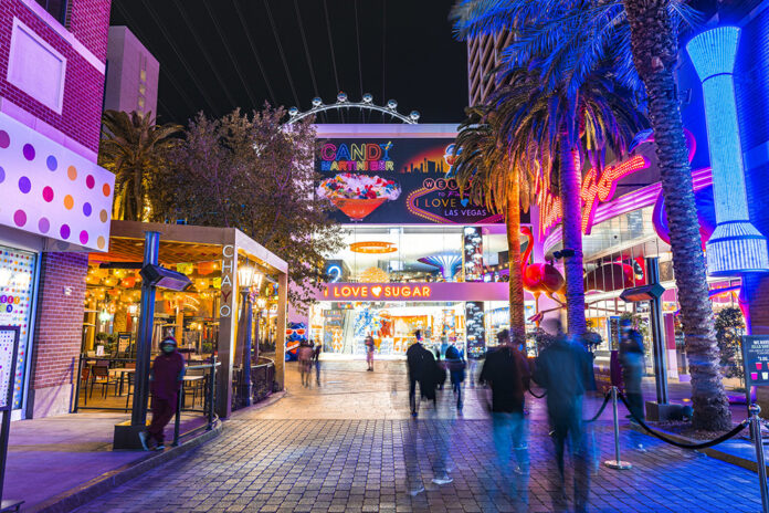 The LINQ Promenade