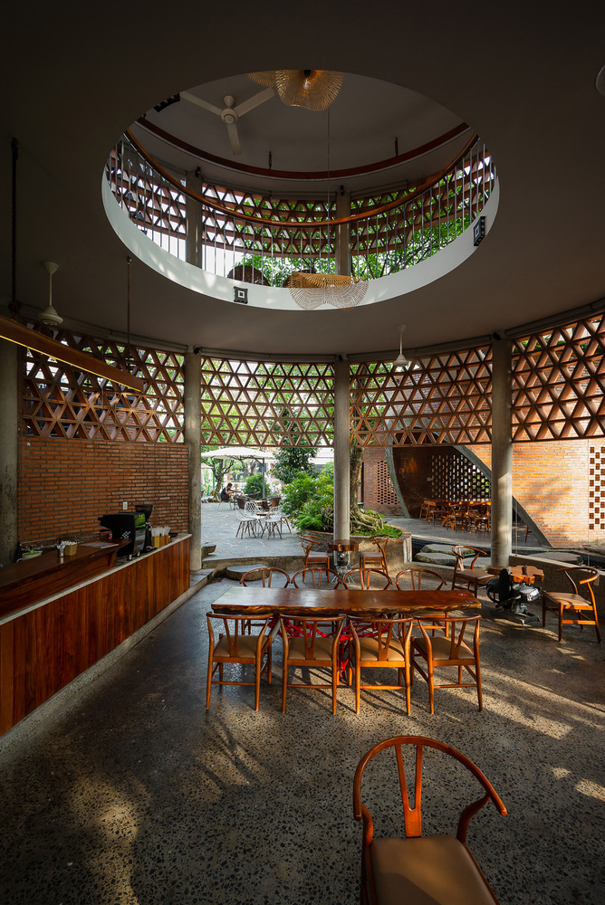 Nấm Coffee (Cà Phê Nấm) by G+ Architects in Bien Hoa, Vietnam