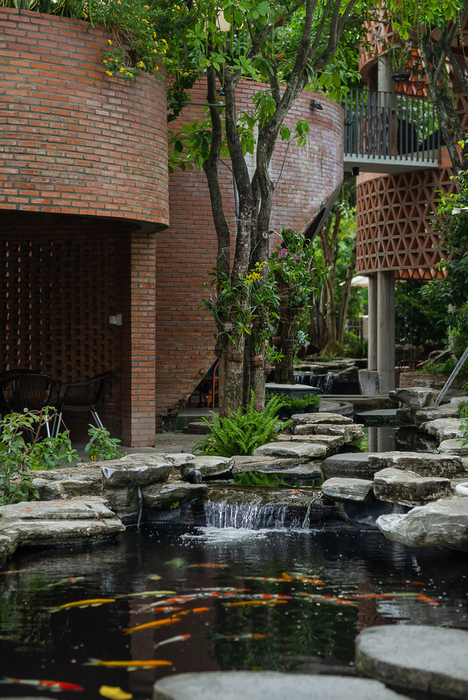 Nấm Coffee (Cà Phê Nấm) by G+ Architects in Bien Hoa, Vietnam