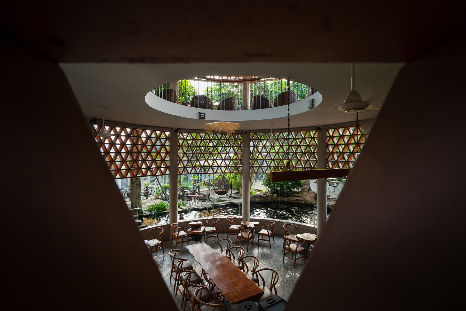 Nấm Coffee (Cà Phê Nấm) by G+ Architects in Bien Hoa, Vietnam