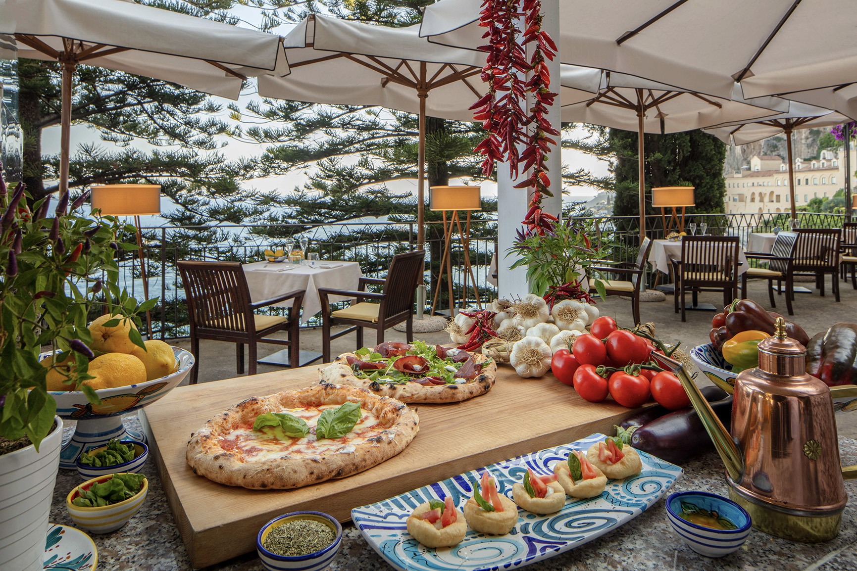 Anantara Convento di Amalfi - La Locanda della Canonica Pizzeria by Gino Sorbillo - Al Fresco Pizza