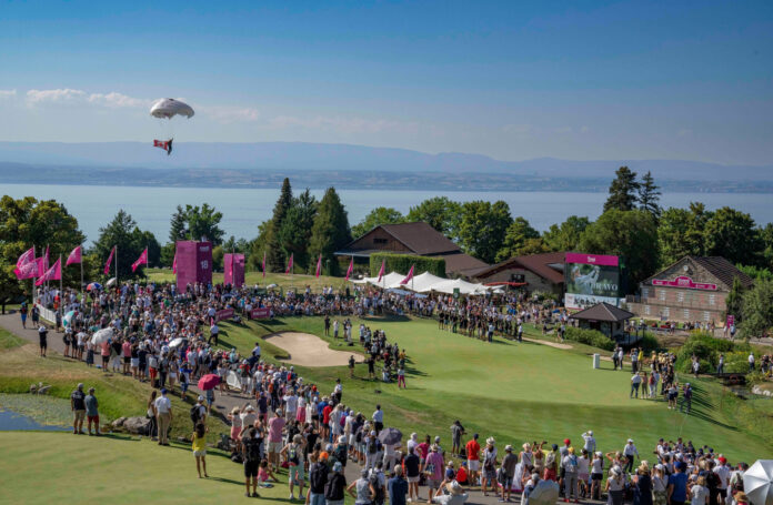 Rolex Testimonee Brook Henderson celebrates winning the 2022 Amundi Evian Championship