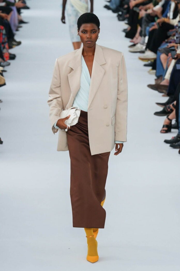 SNAP TASTE | Givenchy’s Spring/Summer 2024 Paris Showcase: Sheer Beauty ...