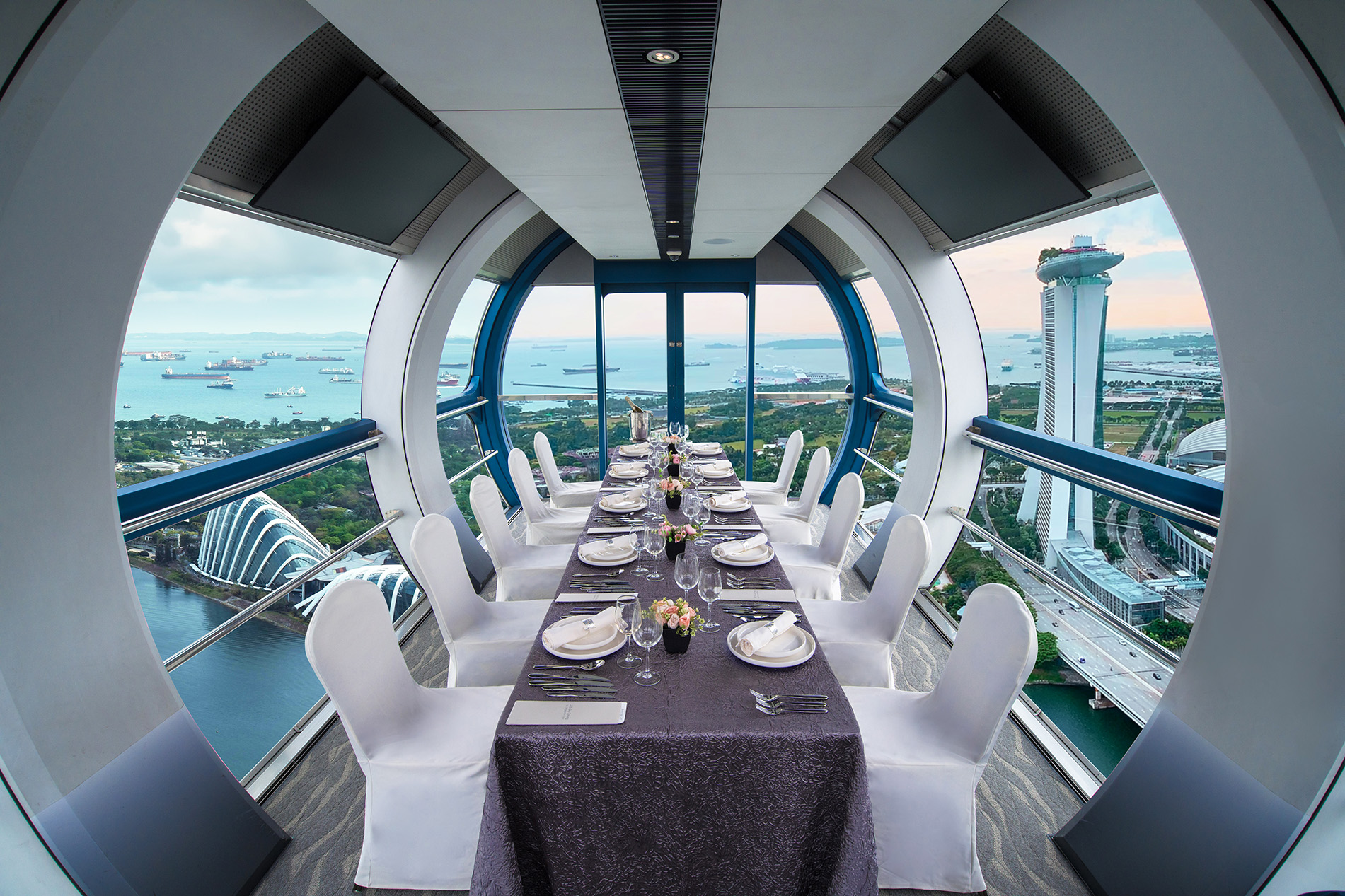 Host unique corporate meetings or parties in the sky with the Private Group Capsule package