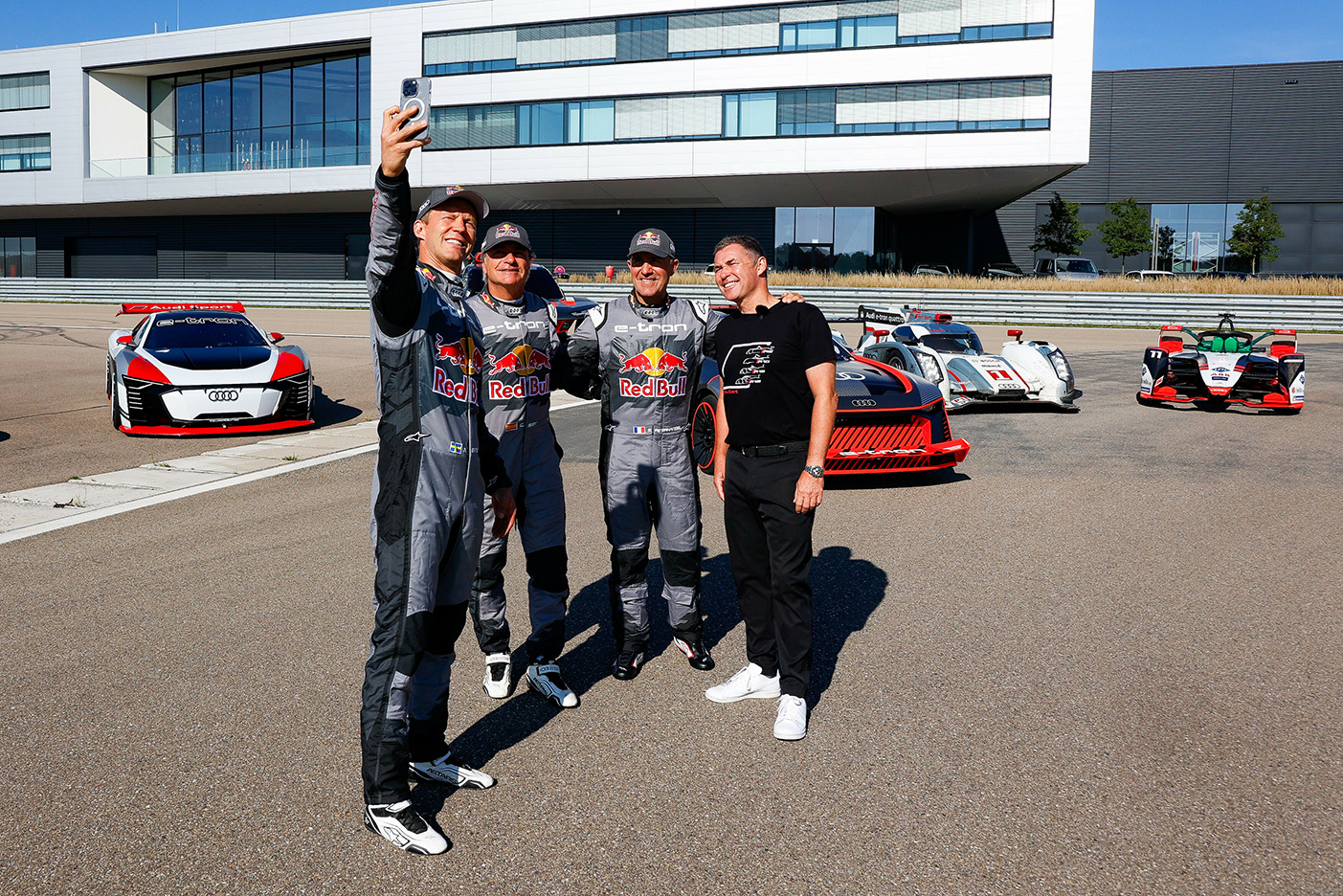 Mattias Ekström, Carlos Sainz, Stéphane Peterhansel, Tom Kristensen, Audi e-tron Vision Gran Turismo, Audi RS Q e-tron, Audi S1 e-tron quattro Hoonitron, Audi R18 e-tron quattro, Audi e-tron FE07