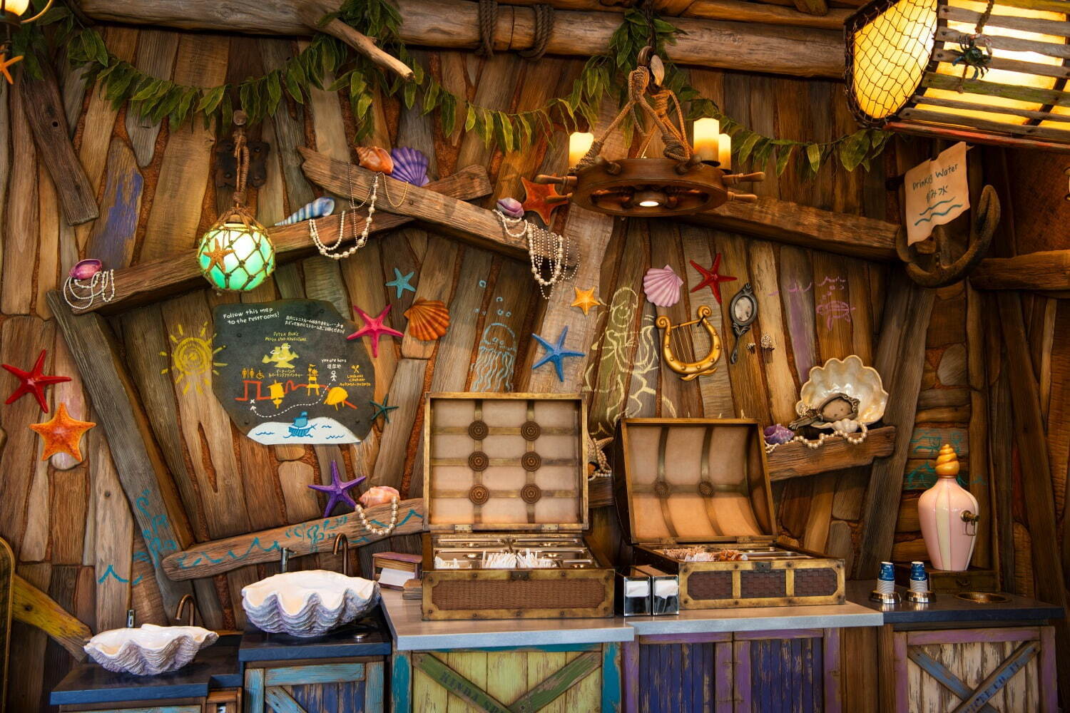 Dining at Peter Pan's Never Land - Tokyo DisneySea