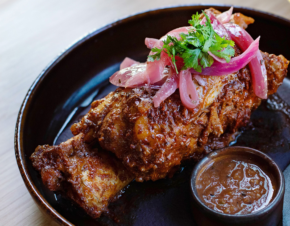 Mama’s cochinita pibil - Paseo at Downtown Disney in Anaheim, California (Photo by Julie Nguyen)