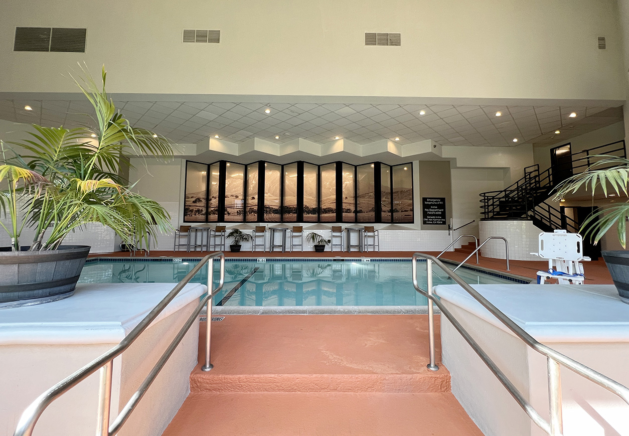 Indoor Pool at Sonesta Irvine hotel (Photo by Julie Nguyen)